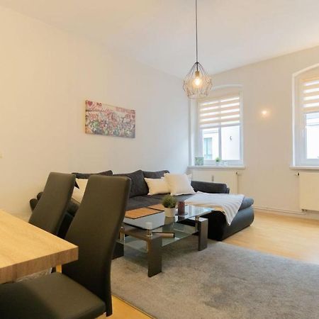 *Central_50M2_Kitchen_Washer_Netflix_Parking Cottbus Exterior photo
